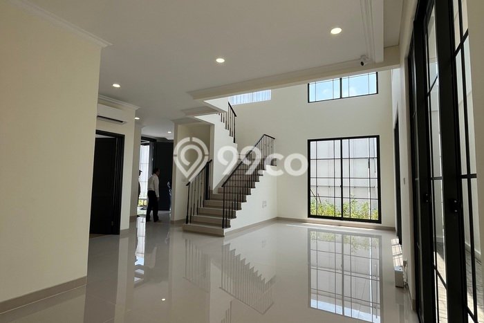 Jual Rumah Luas Elegan Dengan View Eksklusif di Gading Serpong, Tangerang Jual Rumah Luas Elegan Dengan View Eksklusif di Gading Serpong, Tangerang
