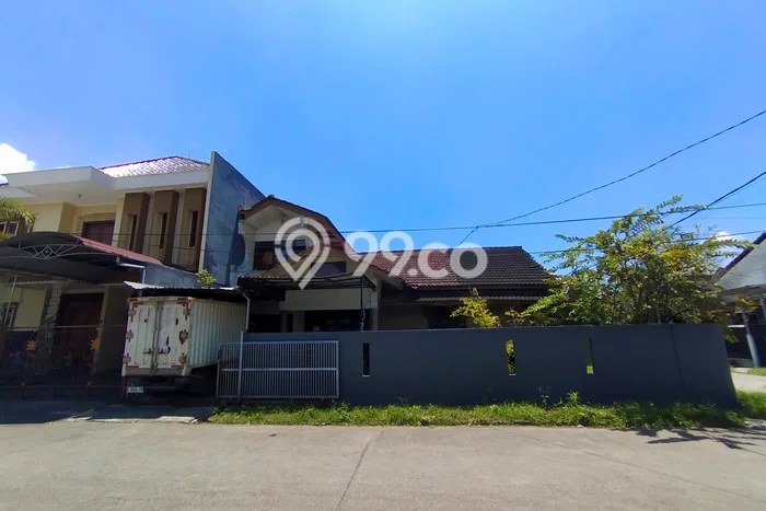 Gudang Dijual di Prime Area Bandung Luas 242m2 Gudang Dijual di Prime Area Bandung Luas 242m2