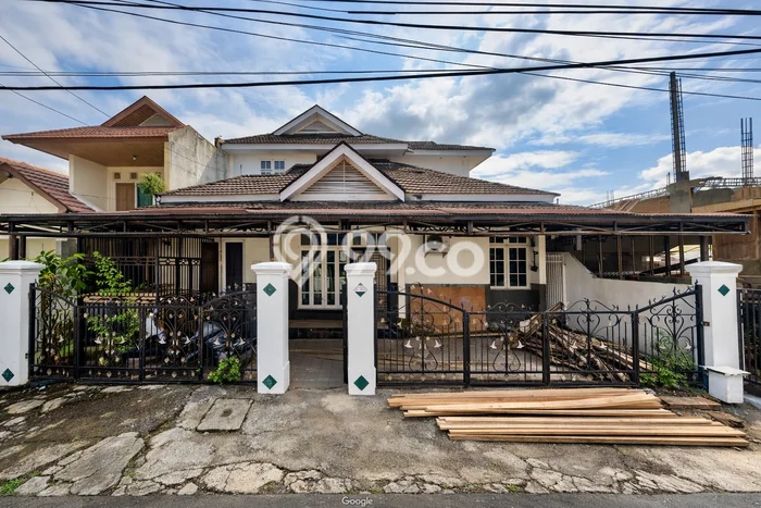 Dijual Cepat Rumah Favorit Siap Huni LB 269m2 di Padang Utara, Padang Dijual Cepat Rumah Favorit Siap Huni LB 269m2 di Padang Utara, Padang