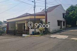Rumah Modern Minimalis 4 Kamar Bisa Langsung Pindah di Banyumanik Rumah Modern Minimalis 4 Kamar Bisa Langsung Pindah di Banyumanik