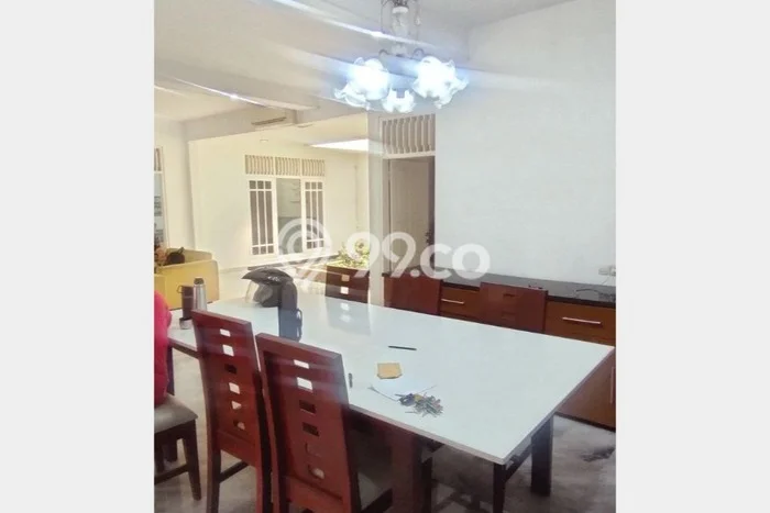 Disewakan! Rumah 4 Kamar Tidur &
3 Kamar Mandi di Pondok Indah, Jakarta Selatan Disewakan! Rumah 4 Kamar Tidur &
3 Kamar Mandi di Pondok Indah, Jakarta Selatan