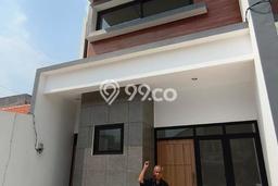 Jual Rumah Strategis Bagus Punya 3 KT di Tenggilis Mejoyo Surabaya SHM Jual Rumah Strategis Bagus Punya 3 KT di Tenggilis Mejoyo Surabaya SHM