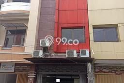 Dijual! Ruko di Surabaya Kota Surabaya LT 57m2 / LB 171m2 Kawasan Strategis Dijual! Ruko di Surabaya Kota Surabaya LT 57m2 / LB 171m2 Kawasan Strategis