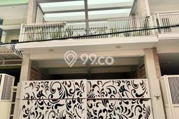 Rumah Modern Cantik 5 Kamar Bisa Langsung Pindah di Kenjeran Rumah Modern Cantik 5 Kamar Bisa Langsung Pindah di Kenjeran
