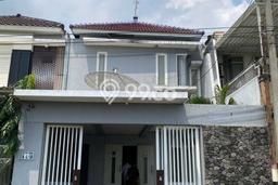 Dijual Rumah 3 Kamar Lokasi Ideal Bagus dan Strategis di Rungkut Dijual Rumah 3 Kamar Lokasi Ideal Bagus dan Strategis di Rungkut