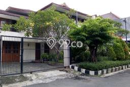 Jual Rumah Mewah Elegan Dengan View Cantik di Margorejo, Surabaya Jual Rumah Mewah Elegan Dengan View Cantik di Margorejo, Surabaya