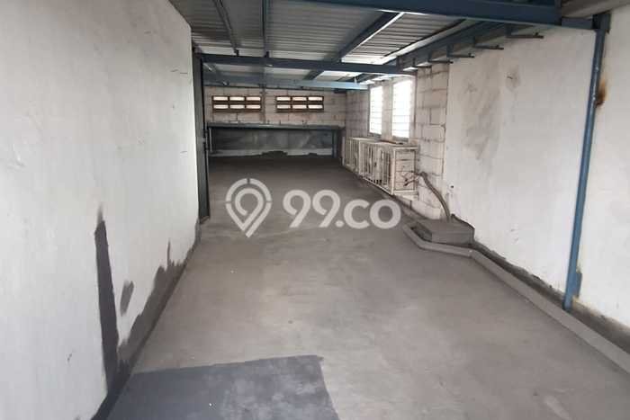 Unit Ruko Dijual di Tenggilis Mejoyo Surabaya Luas Tanah 90m2, Luas Bangunan 280m2 Unit Ruko Dijual di Tenggilis Mejoyo Surabaya Luas Tanah 90m2, Luas Bangunan 280m2
