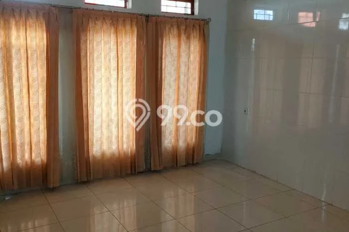For Sale Hunian Rumah Terawat 4 Kamar di Cirebon Kota, Cirebon For Sale Hunian Rumah Terawat 4 Kamar di Cirebon Kota, Cirebon