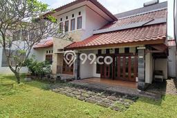 Jarang Ada! Rumah Sewa 4 Kamar Bagus Siap Huni Setra Duta Jarang Ada! Rumah Sewa 4 Kamar Bagus Siap Huni Setra Duta