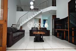 Disewakan! Rumah 5 Kamar Tidur &
3 Kamar Mandi di Pasteur, Bandung Disewakan! Rumah 5 Kamar Tidur &
3 Kamar Mandi di Pasteur, Bandung
