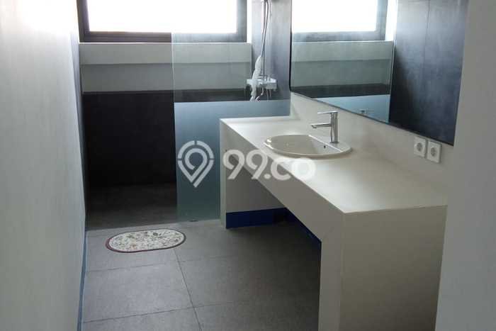 Lokasi Strategis! Vila Kawasan , Luas 300m2m², Lingkungan Asri dan aman Lokasi Strategis! Vila Kawasan , Luas 300m2m², Lingkungan Asri dan aman