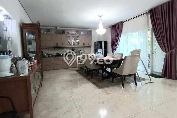 Rumah Luxury Modern Siap Huni di Dago Pakar Bandung Rumah Luxury Modern Siap Huni di Dago Pakar Bandung