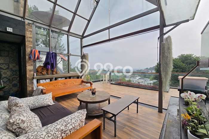 Rumah Elit Modern Tanpa Renovasi di Dago Pakar Bandung Rumah Elit Modern Tanpa Renovasi di Dago Pakar Bandung