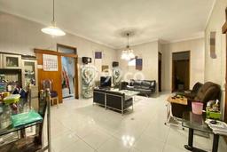Rumah Mewah LB 150m2 Siap Pakai Desain Elegan di Singgasana, Bandung Rumah Mewah LB 150m2 Siap Pakai Desain Elegan di Singgasana, Bandung