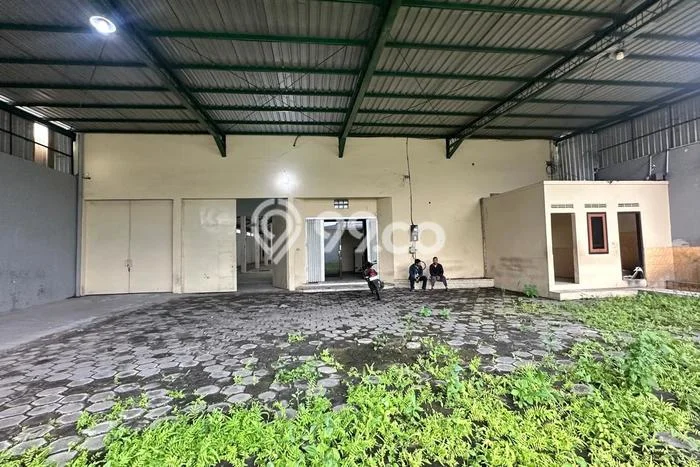Unit Gudang Paling Strategis di Banyudono Boyolali dengan LB 1700m2 Unit Gudang Paling Strategis di Banyudono Boyolali dengan LB 1700m2