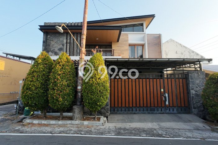 Dijual Rumah Premium dengan Fasilitas Sekitar Lengkap di Jaten, Karanganyar Dijual Rumah Premium dengan Fasilitas Sekitar Lengkap di Jaten, Karanganyar