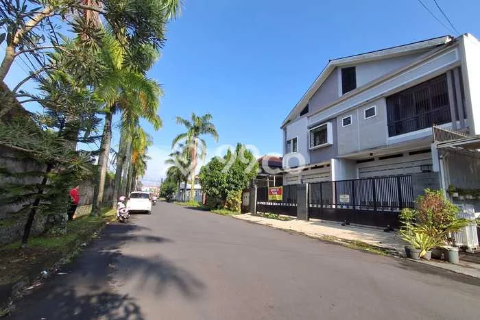 Unit Ruko Dijual di Cipedes Tasikmalaya 492m2 Unit Ruko Dijual di Cipedes Tasikmalaya 492m2