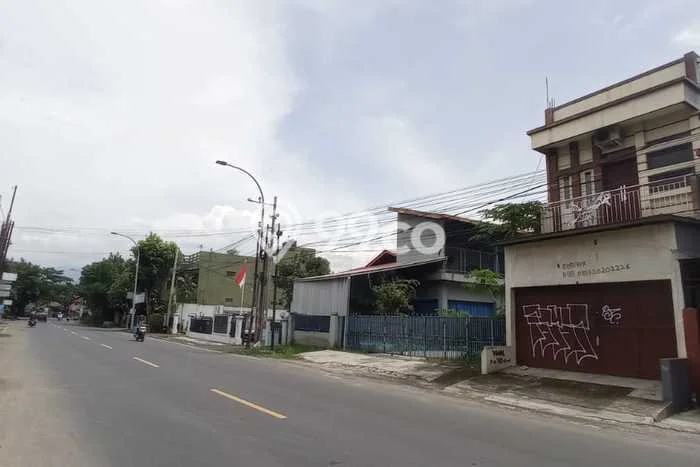 Ruko Paling Dicari LB 180m2 Dijual di Cipedes Ruko Paling Dicari LB 180m2 Dijual di Cipedes
