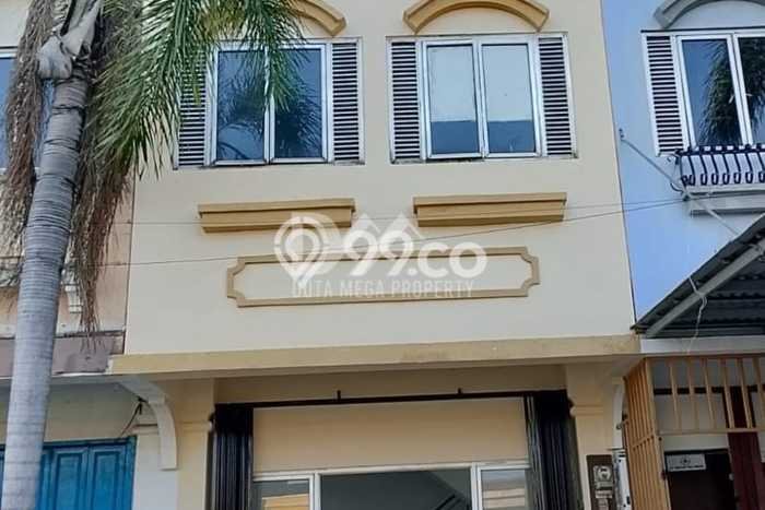 Area Ramai! Ruko Dijual di Gading Serpong untuk Bisnis Luas Bangunan 95m2 Area Ramai! Ruko Dijual di Gading Serpong untuk Bisnis Luas Bangunan 95m2