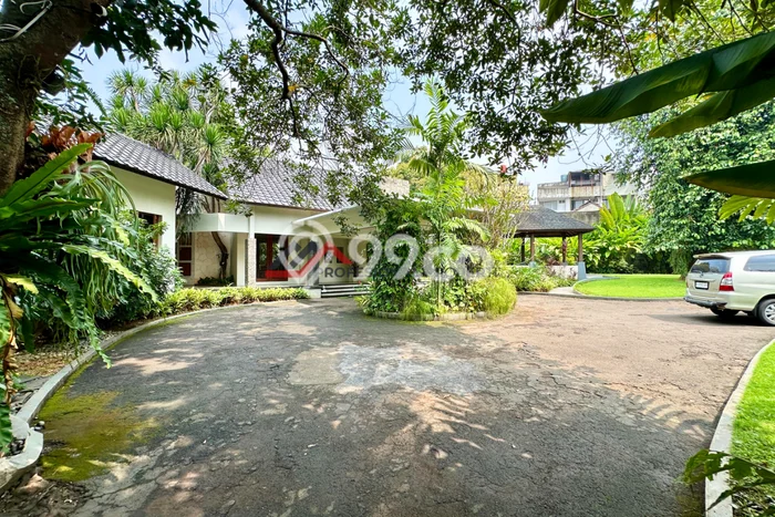 Dijual Rumah Premium dengan Fasilitas Sekitar Komplit di Cilandak, Jakarta Selatan Dijual Rumah Premium dengan Fasilitas Sekitar Komplit di Cilandak, Jakarta Selatan