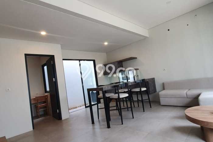 Rumah Strategis Minimalis Lb 73m2 di Serpong, Tangerang Selatan Rumah Strategis Minimalis Lb 73m2 di Serpong, Tangerang Selatan