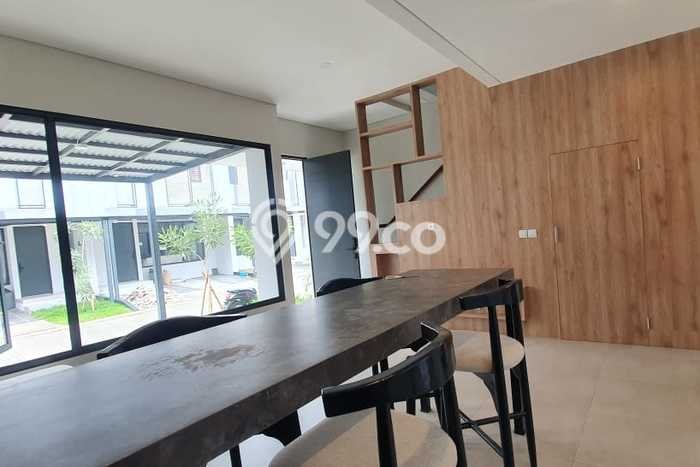 Rumah Strategis Minimalis Lb 73m2 di Serpong, Tangerang Selatan Rumah Strategis Minimalis Lb 73m2 di Serpong, Tangerang Selatan