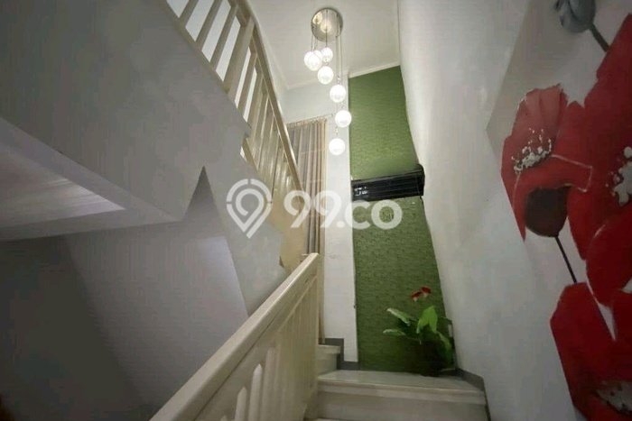 Rumah Strategis Modern Lb 122m2 di Waru, Sidoarjo Rumah Strategis Modern Lb 122m2 di Waru, Sidoarjo