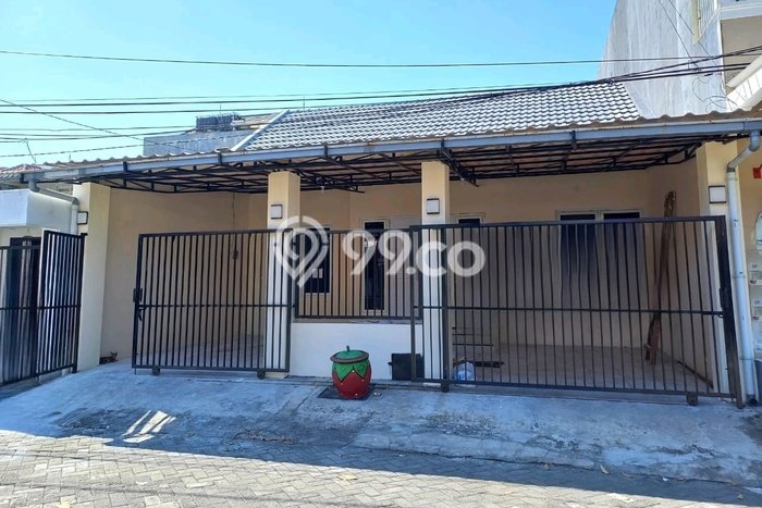 For Sale Rumah 3 Kamar Lokasi Ideal Bagus dan Strategis di Waru For Sale Rumah 3 Kamar Lokasi Ideal Bagus dan Strategis di Waru