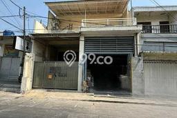 Rumah Elit Modern Tanpa Renovasi di Semolowaru Surabaya Rumah Elit Modern Tanpa Renovasi di Semolowaru Surabaya