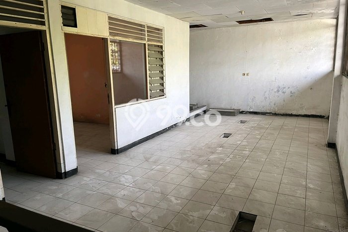 Jual Rumah Bagus Siap Huni LB 170m2 di Tandes, Surabaya Jual Rumah Bagus Siap Huni LB 170m2 di Tandes, Surabaya