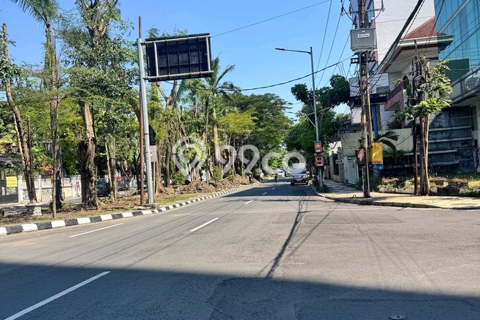 Komersial Dijual di Genteng LT 1566m2, LB 7500m2 untuk Investasi Komersial Dijual di Genteng LT 1566m2, LB 7500m2 untuk Investasi