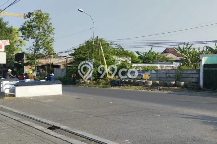 Tanah Siap Pakai Disewakan di Menganti, Gresik, Luas 2168m2 Tanah Siap Pakai Disewakan di Menganti, Gresik, Luas 2168m2