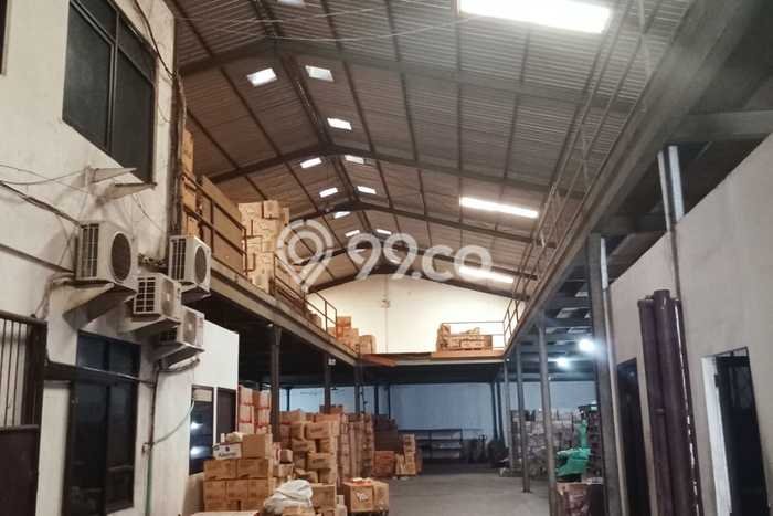 Unit Gudang Dijual di Surabaya LT 1200m2 & LB 960m2 Unit Gudang Dijual di Surabaya LT 1200m2 & LB 960m2