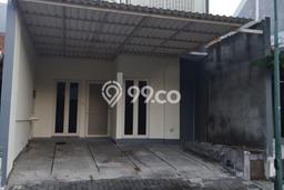 For Sale Hunian Rumah Terawat 4 Kamar di Citraland, Surabaya For Sale Hunian Rumah Terawat 4 Kamar di Citraland, Surabaya