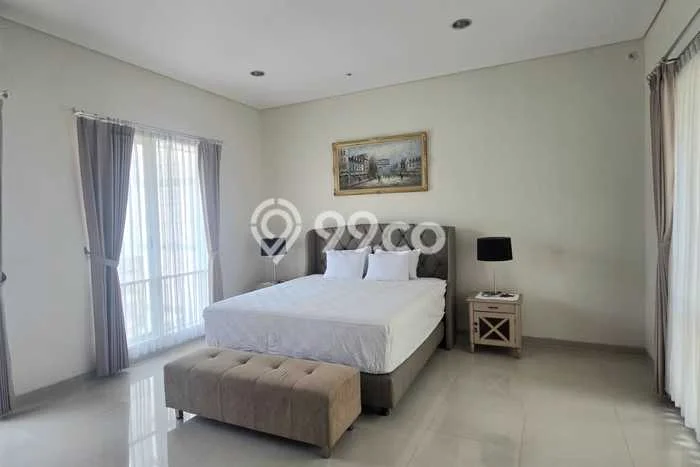 Rumah sewa siap huni 4 KT di Citraland, Surabaya Rumah sewa siap huni 4 KT di Citraland, Surabaya