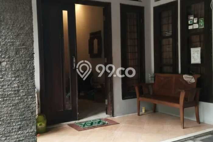Dijual Rumah Strategis Bagus Punya 4 KT di Wiyung Surabaya SHM Dijual Rumah Strategis Bagus Punya 4 KT di Wiyung Surabaya SHM