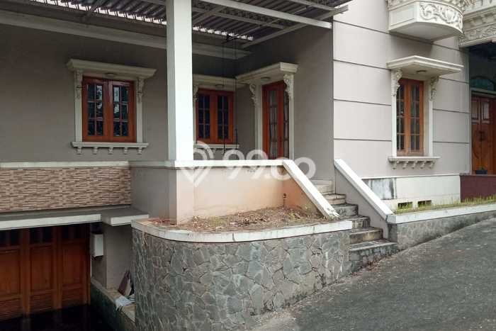 For Sale Rumah Mewah Exclusive di Karawaci, Tangerang For Sale Rumah Mewah Exclusive di Karawaci, Tangerang