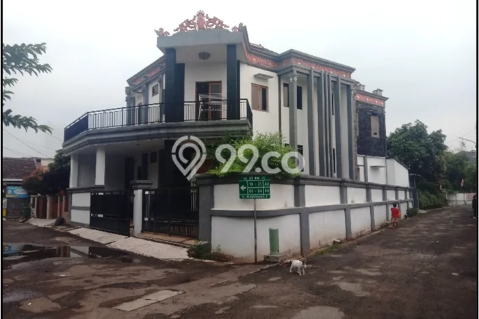 Jual Rumah Strategis Bagus Punya 4 KT di Karawaci Tangerang SHM Jual Rumah Strategis Bagus Punya 4 KT di Karawaci Tangerang SHM