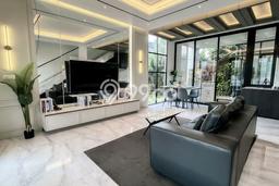 Rumah Nyaman 2 KT LB 100m2 Kondisi Bagus di Meruya Rumah Nyaman 2 KT LB 100m2 Kondisi Bagus di Meruya