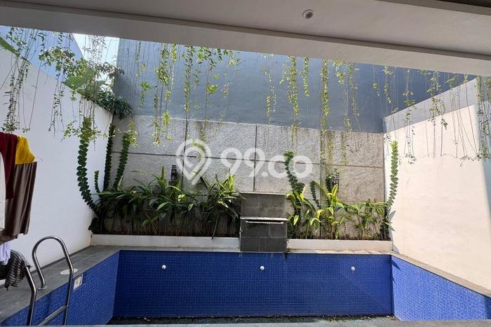 Ready to Use! Premium House LT 140m2 Desain Elegan di Harapan Indah Ready to Use! Premium House LT 140m2 Desain Elegan di Harapan Indah