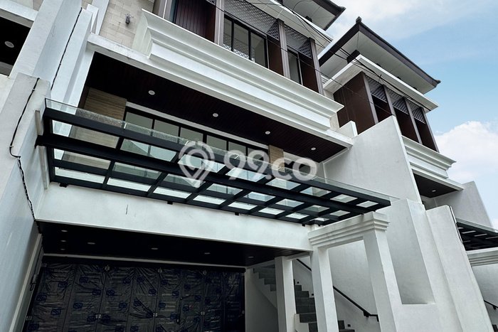 Hot Offer Hunian Mewah Ideal dan Luas di Cilandak, Jakarta Selatan Hot Offer Hunian Mewah Ideal dan Luas di Cilandak, Jakarta Selatan