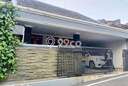 Jual Rumah Strategis Bagus Punya 4 KT di Pesanggrahan Jakarta Selatan SHM Jual Rumah Strategis Bagus Punya 4 KT di Pesanggrahan Jakarta Selatan SHM
