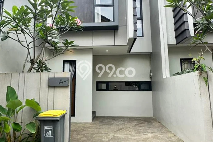 For Sale Rumah 4 Kamar Lokasi Strategis Nyaman dan Strategis di Serpong For Sale Rumah 4 Kamar Lokasi Strategis Nyaman dan Strategis di Serpong