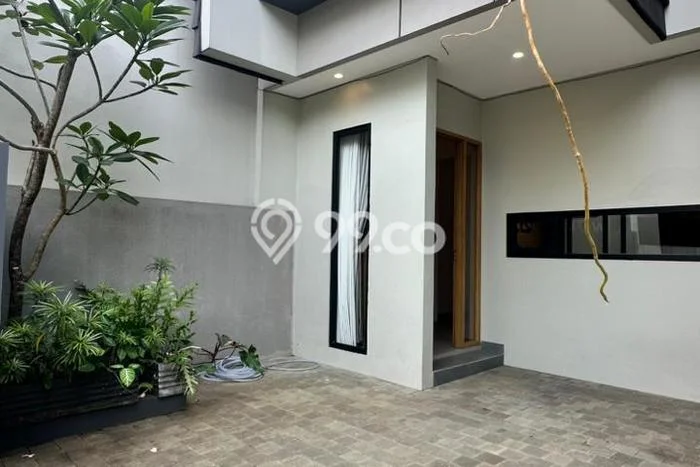 For Sale Rumah 4 Kamar Lokasi Strategis Nyaman dan Strategis di Serpong For Sale Rumah 4 Kamar Lokasi Strategis Nyaman dan Strategis di Serpong