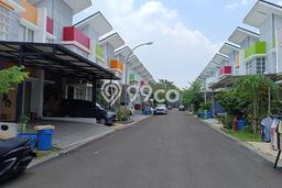 Rumah Luas Asri 3 KT Siap Pakai di Gading Serpong Tangerang Rumah Luas Asri 3 KT Siap Pakai di Gading Serpong Tangerang