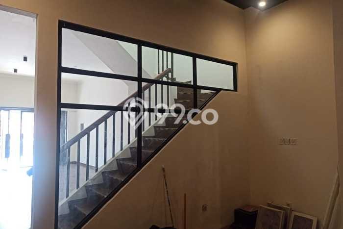 Ruko Dijual di Tangerang LT 80m2 & LB 240m2 Lokasi Terbaik! Ruko Dijual di Tangerang LT 80m2 & LB 240m2 Lokasi Terbaik!