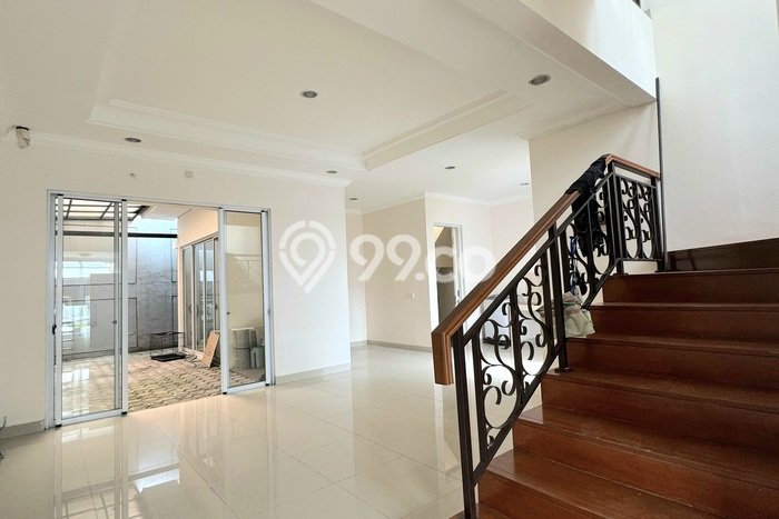 Rumah Modern LB/LT 131m2/160m2 Siap Huni di BSD Green Wich, Tangerang Rumah Modern LB/LT 131m2/160m2 Siap Huni di BSD Green Wich, Tangerang