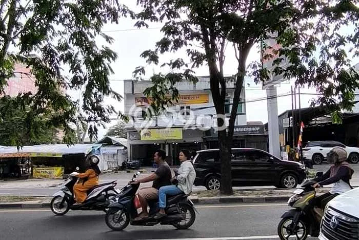 Unit Ruko disewakan di Medan Sunggal Medan dengan LT 76m2 / LB 56m2 Unit Ruko disewakan di Medan Sunggal Medan dengan LT 76m2 / LB 56m2