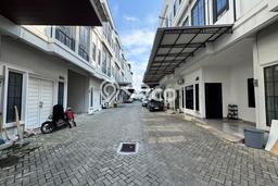 Hunian Cantik Modern Lb 168m2 di Medan Timur, Medan Hunian Cantik Modern Lb 168m2 di Medan Timur, Medan