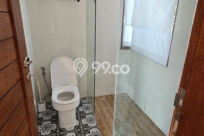 FOR SALE! Vila Kawasan , Luas 130m2m², Posisi Strategis FOR SALE! Vila Kawasan , Luas 130m2m², Posisi Strategis